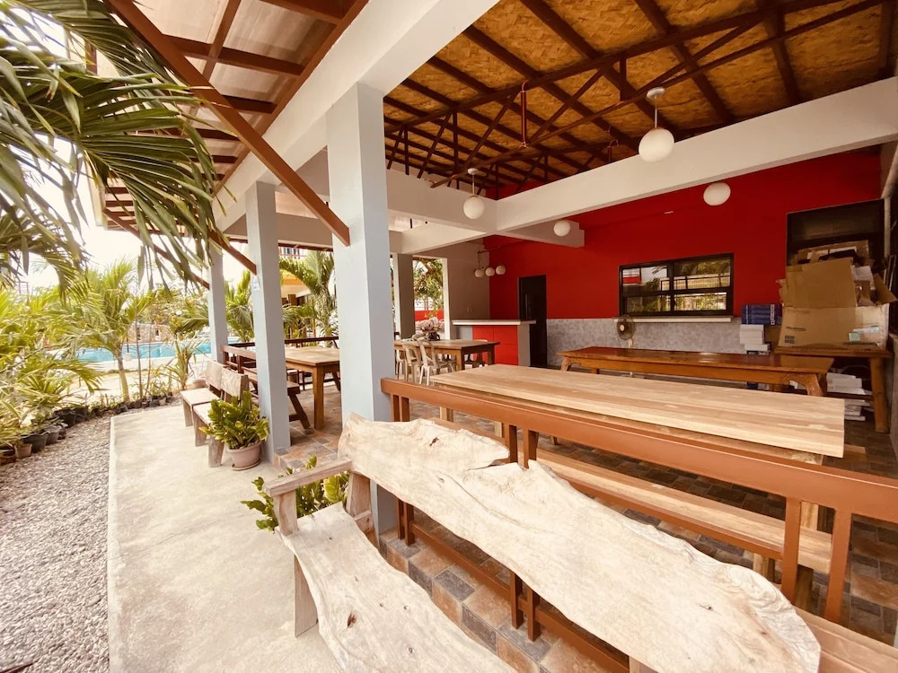 Cerca Parola beach resort