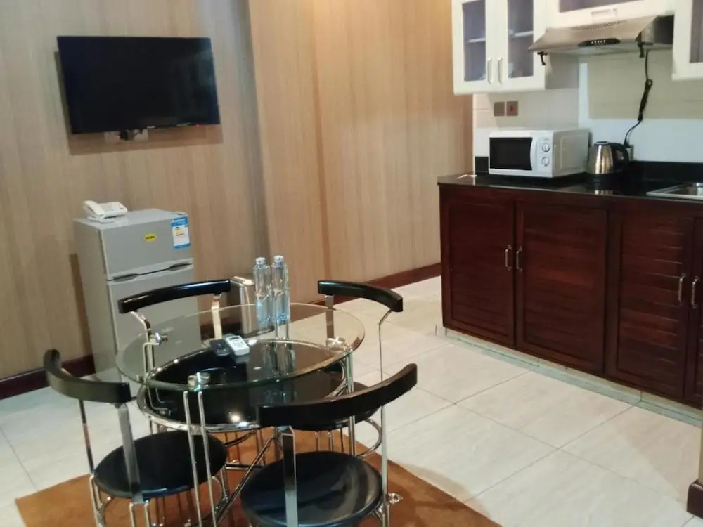 Hera Hotel