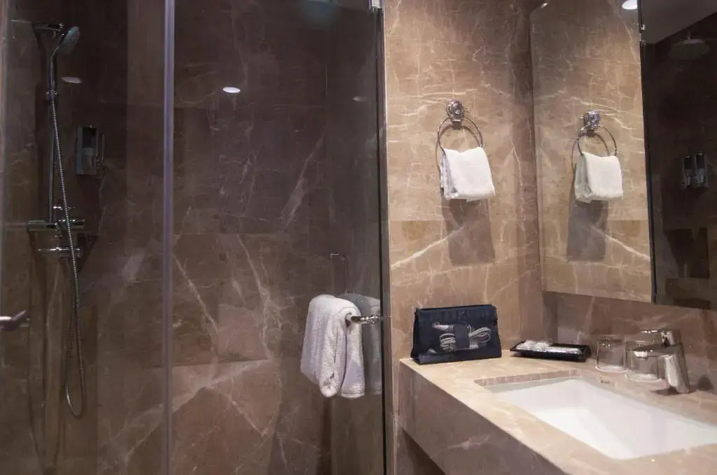 Azana Suites Hotel Antasari