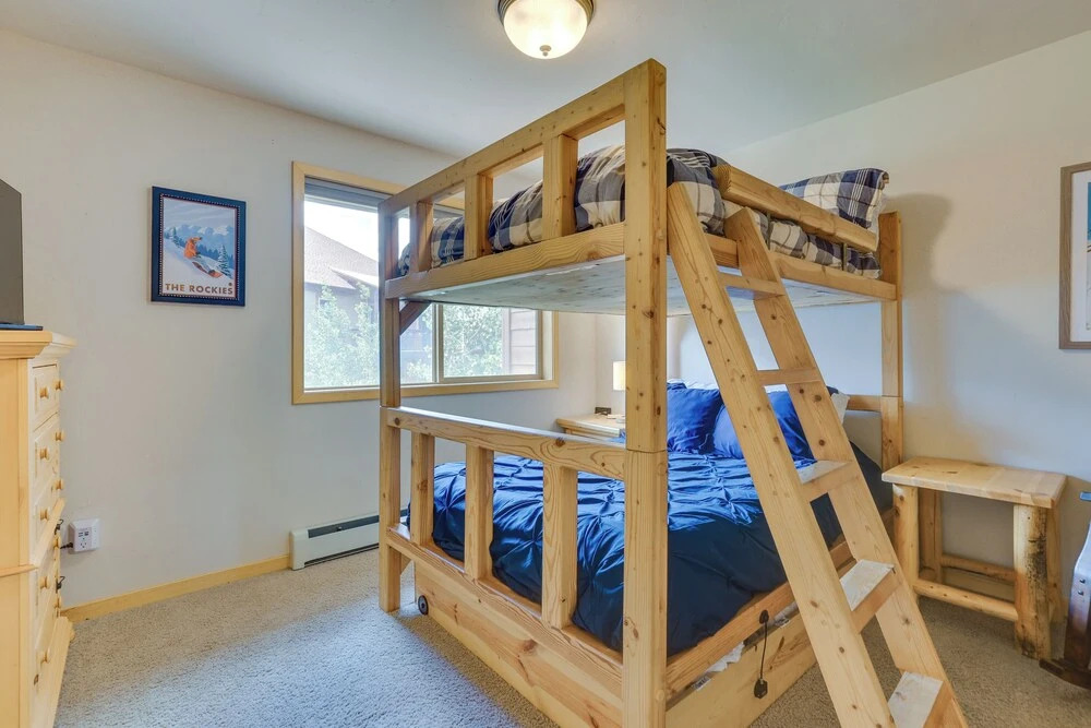 Downtown Winter Park Townhouse 3 Mi to Ski Resort!