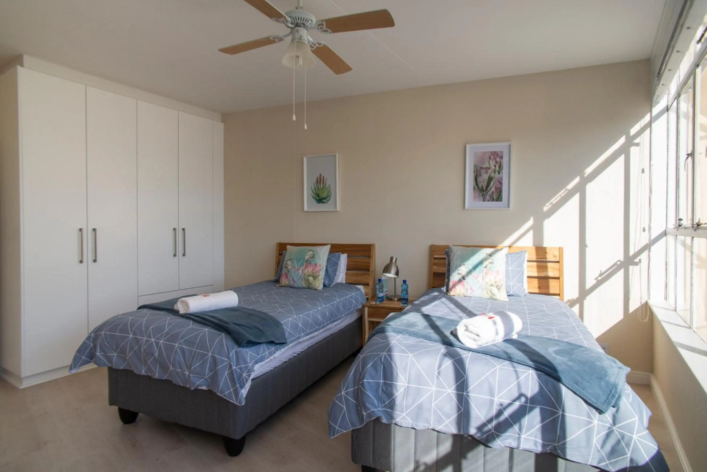 Disa Park 16th Floor Apartment with City Views