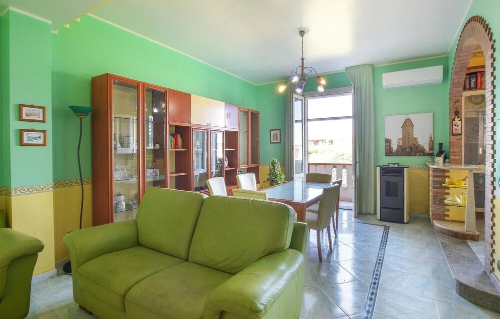 Beautiful Home in Avola With Wifi and 2 Bedrooms