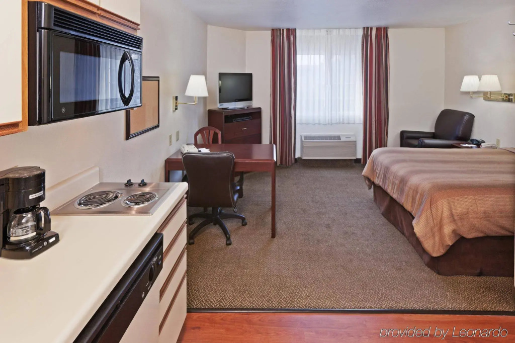 Sonesta Simply Suites Oklahoma City Airport