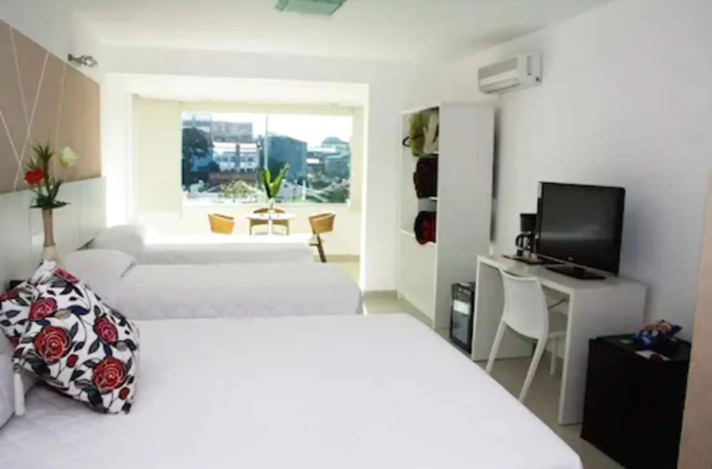 Emirates Hotel & Suites