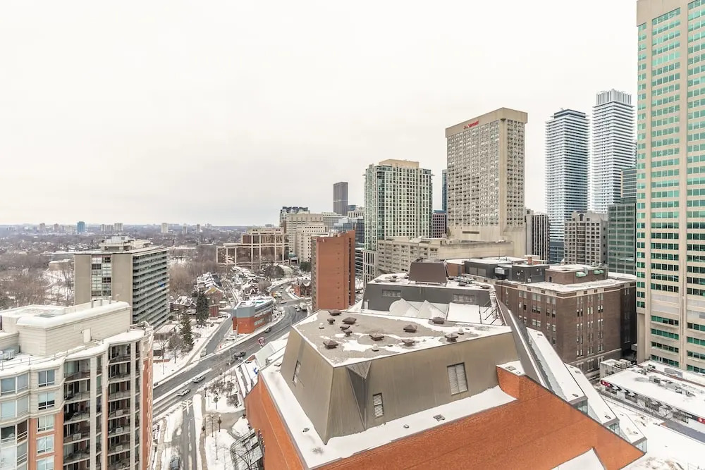 Perfect 1BR Executive Suite Yorkville