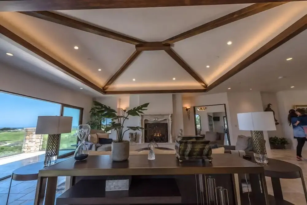 Lx14: Luxury Golf Course Villa With 360 Ocean View