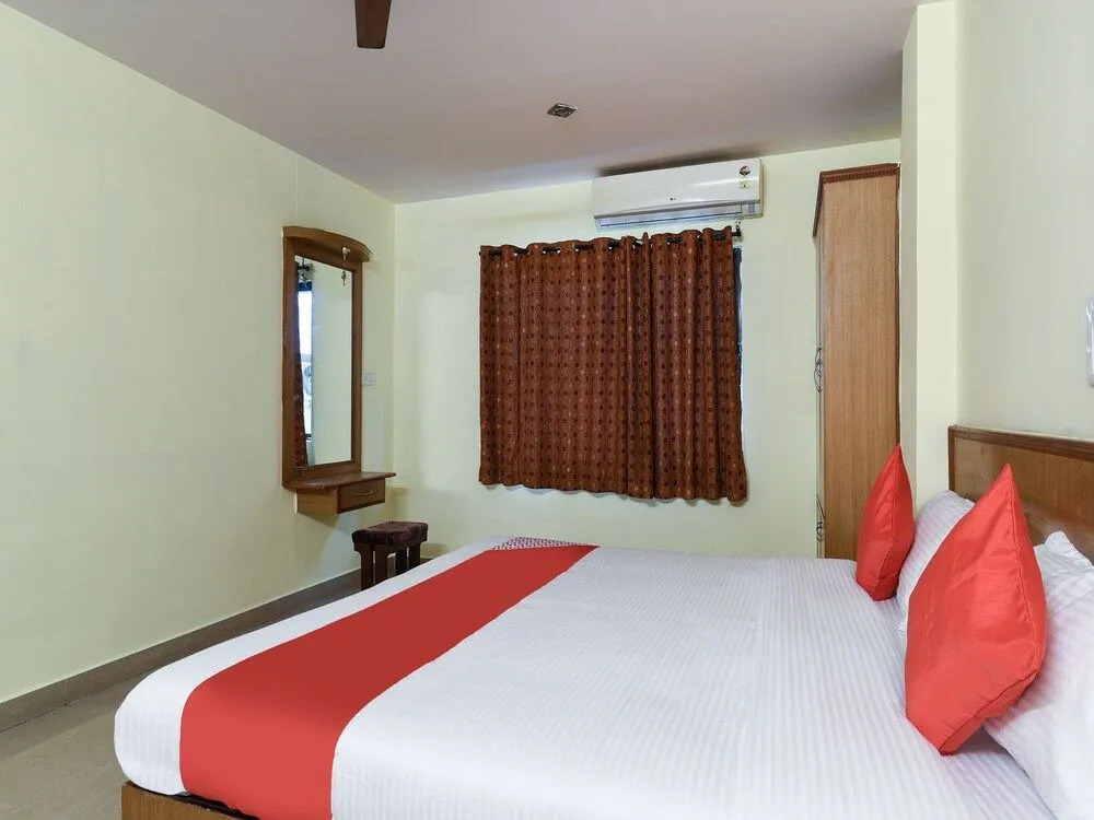 OYO 18993 Hotel Jyoti Swaroopa
