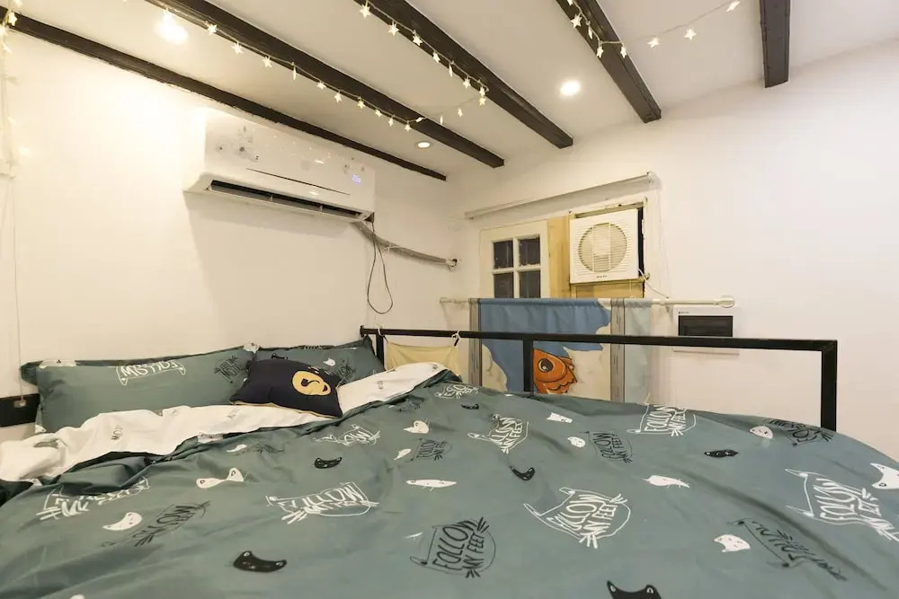 Hard Candy Apartment No.3