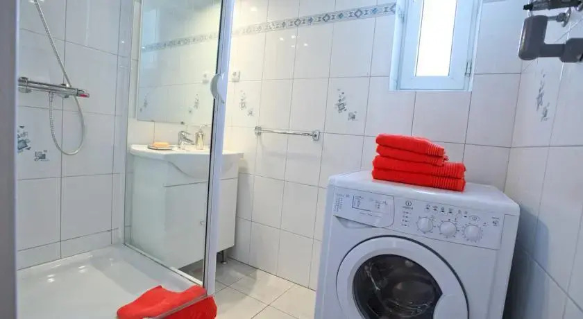Lovely Apartment I Close to Main Station I 10 Minutes to Belvedere