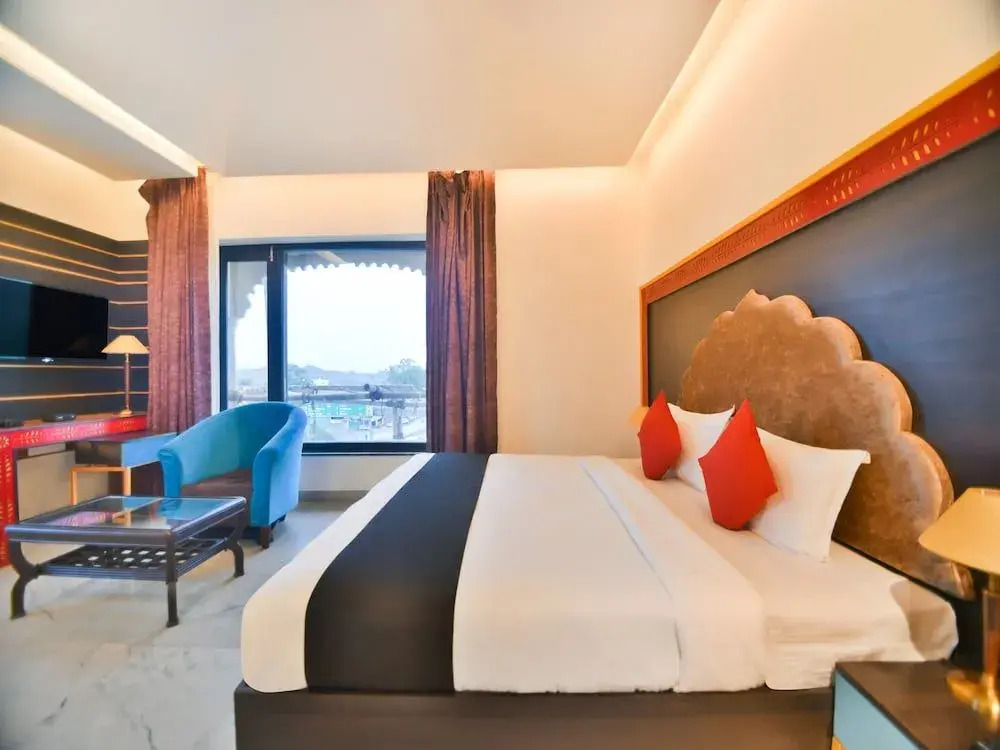 Capital O 38052 Hotel Bhopal Palace