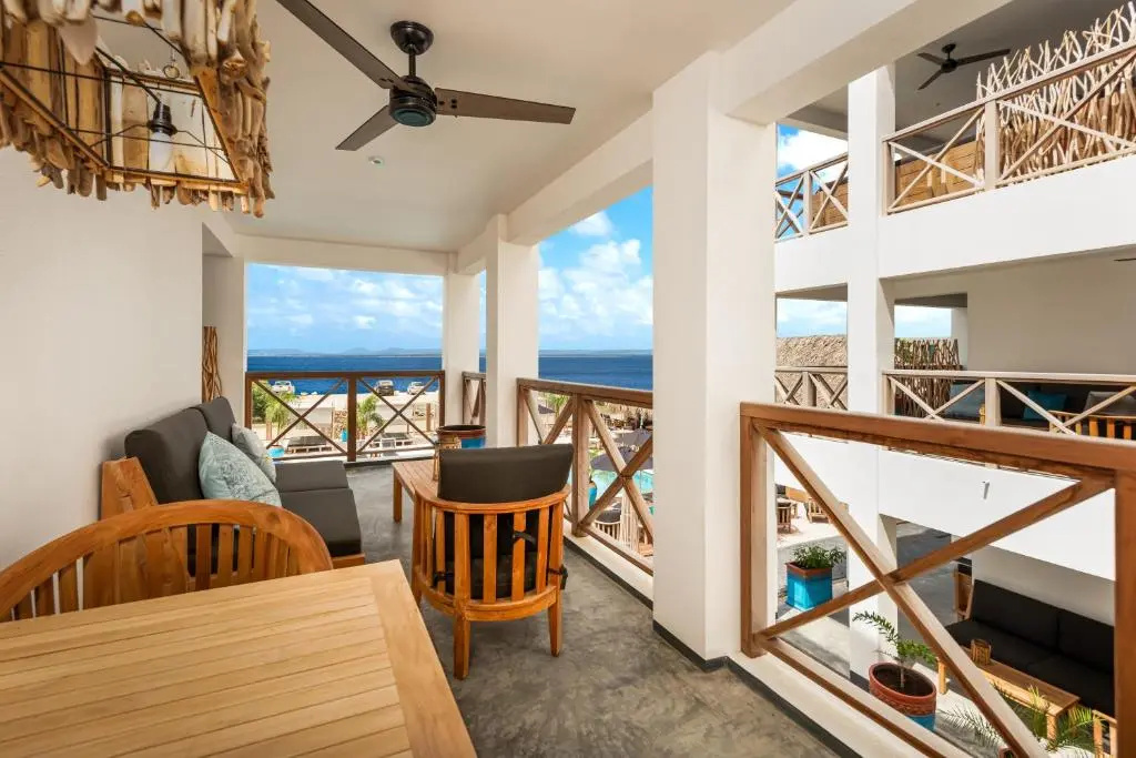 Bloozz resort Bonaire