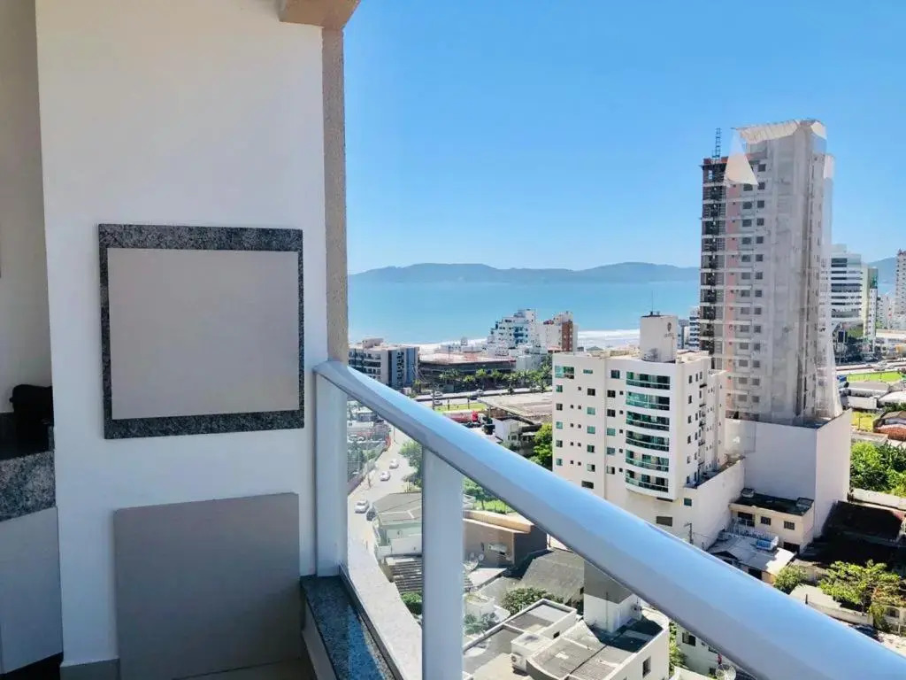 Apartamento Itapema, a 10 minutos do Mar MeiaPraia