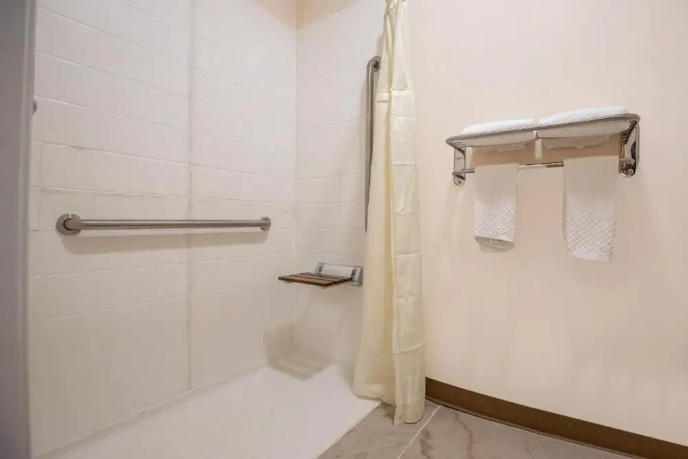 Red Lion Inn & Suites Adairsville