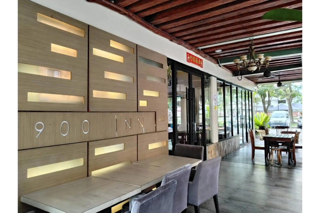 OYO 89411 900 Inn