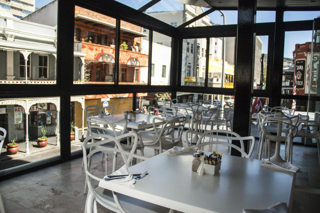 Urban Chic Boutique Hotel & Cafe