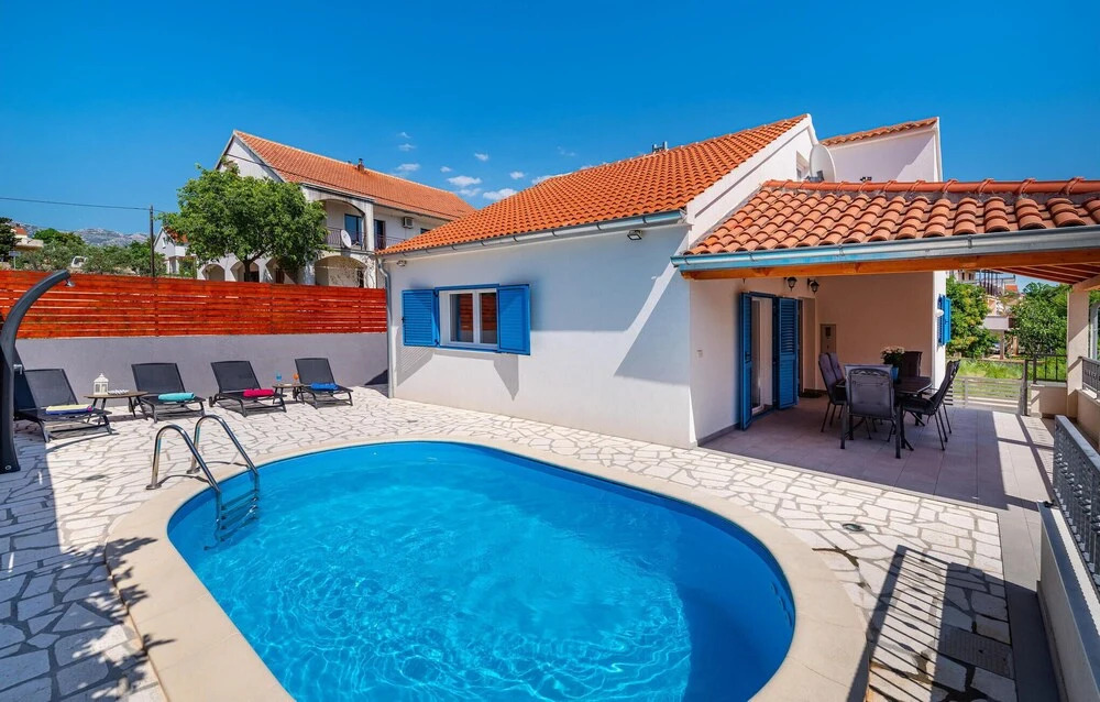 Amazing Home In Maslenica