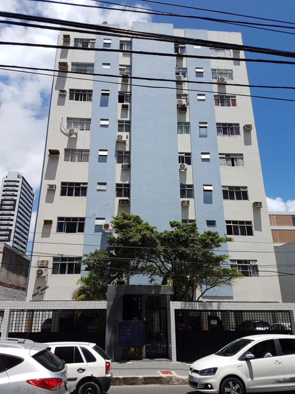Apartamento de 3 quartos a 100 metros da Praia de Boa Viagem