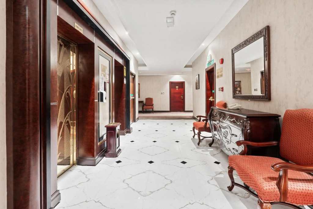 Chairmen Hotel