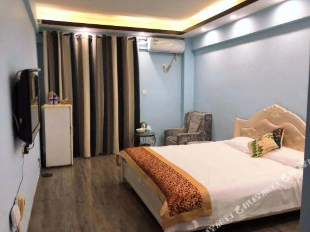Zhangzhou Luanfeng Business Hotel
