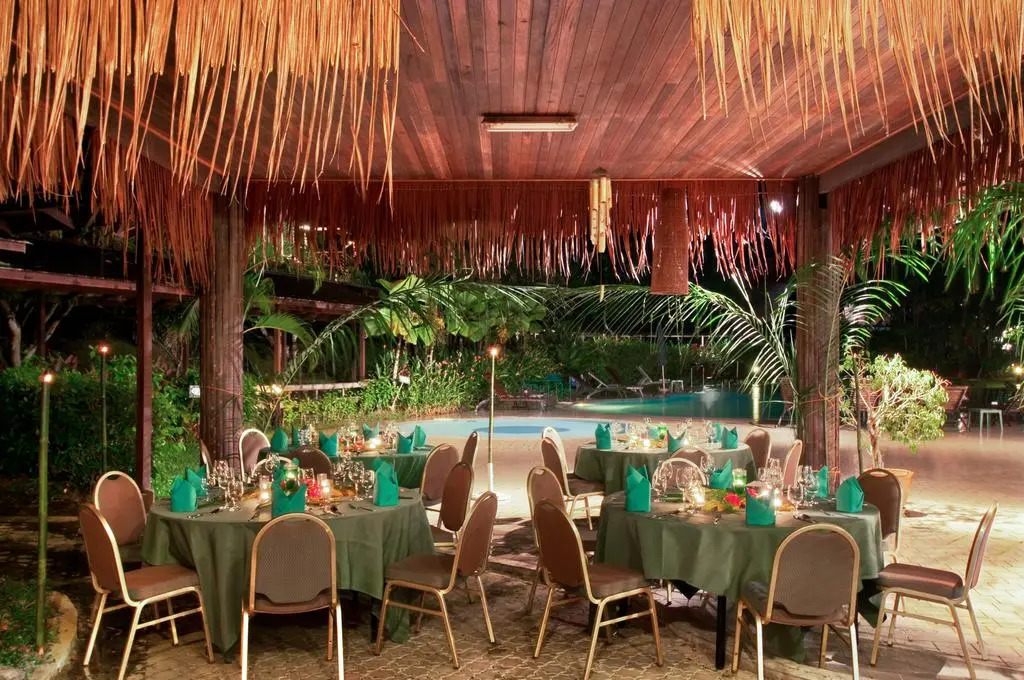 Hotel Longhouse