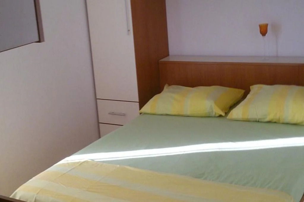 Apartments Zelic Tucepi