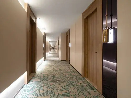 Skyscraper Hotel (Wenling Jingyuan Branch)