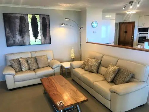 Twin Peaks Villa