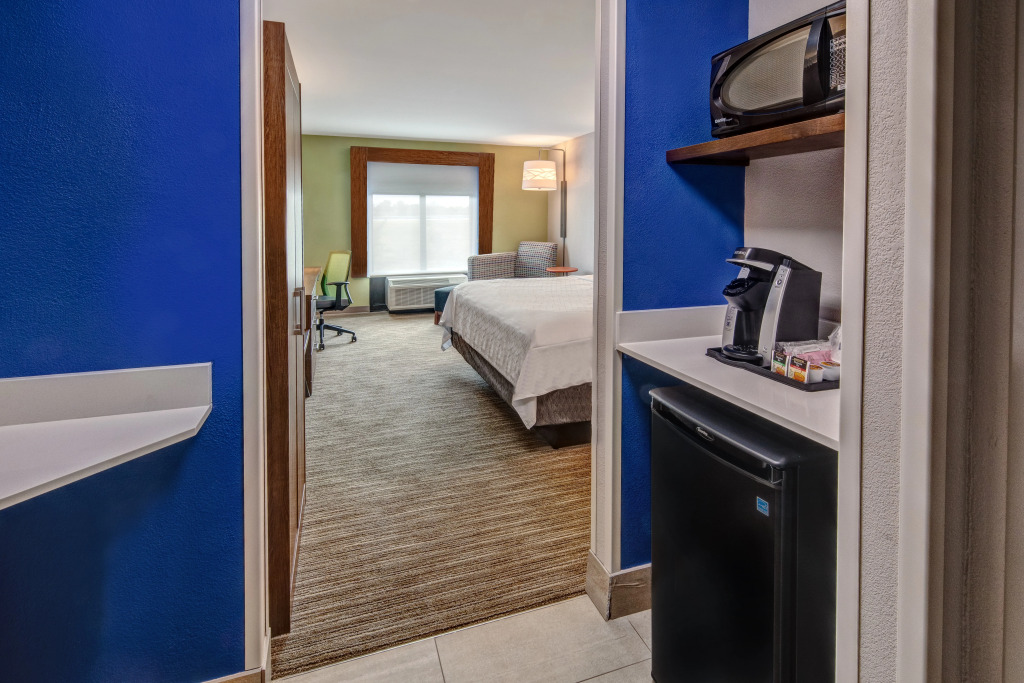 Holiday Inn Express Hotel & Suites Memphis Southwind by IHG