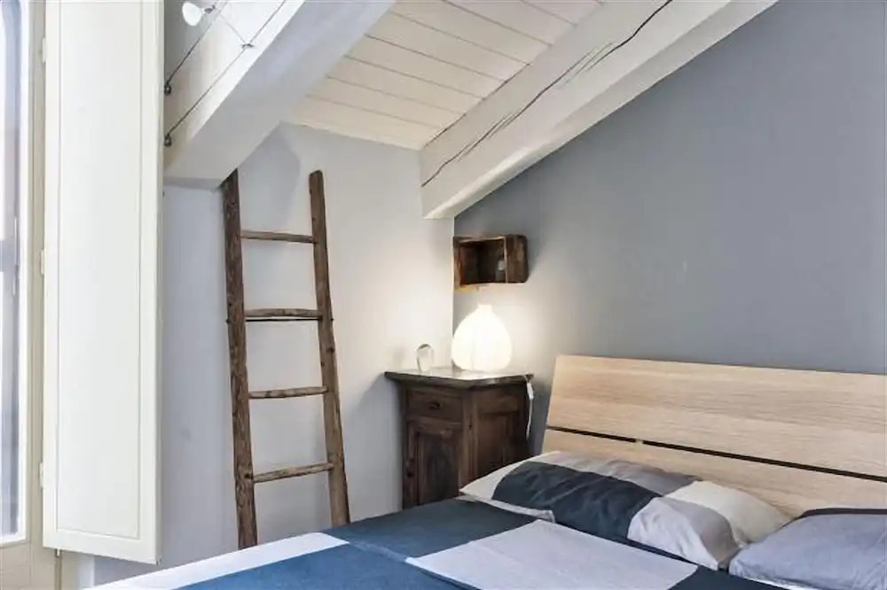 Torino Savoia Wooden Duplex Apt