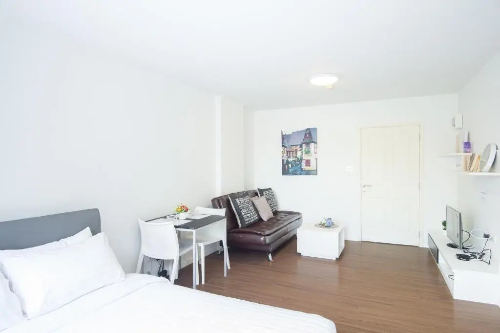 Baan Kun Koey Condo Huahin B103,Pool View,Heart of Huahin,Near Blue Ports,300m from Beach