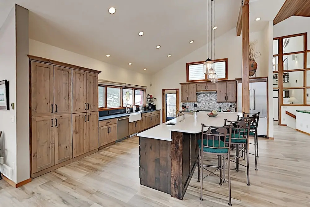 Keystone Ranch W/ Hot Tub, Sauna & Chefs Kitchen 4 Bedroom Home