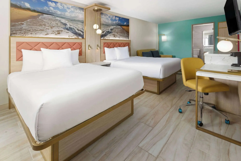 The Vibes Hotel, Trademark Collection by Wyndham