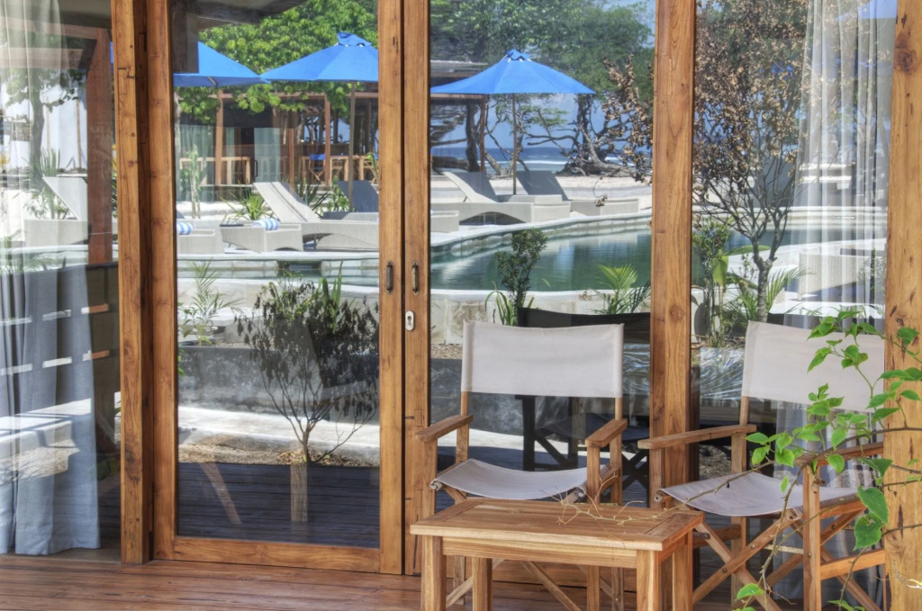 Gili Teak Beach Front Resort