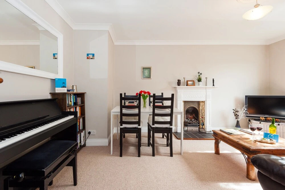 The Hogarth Road Nest - NB1