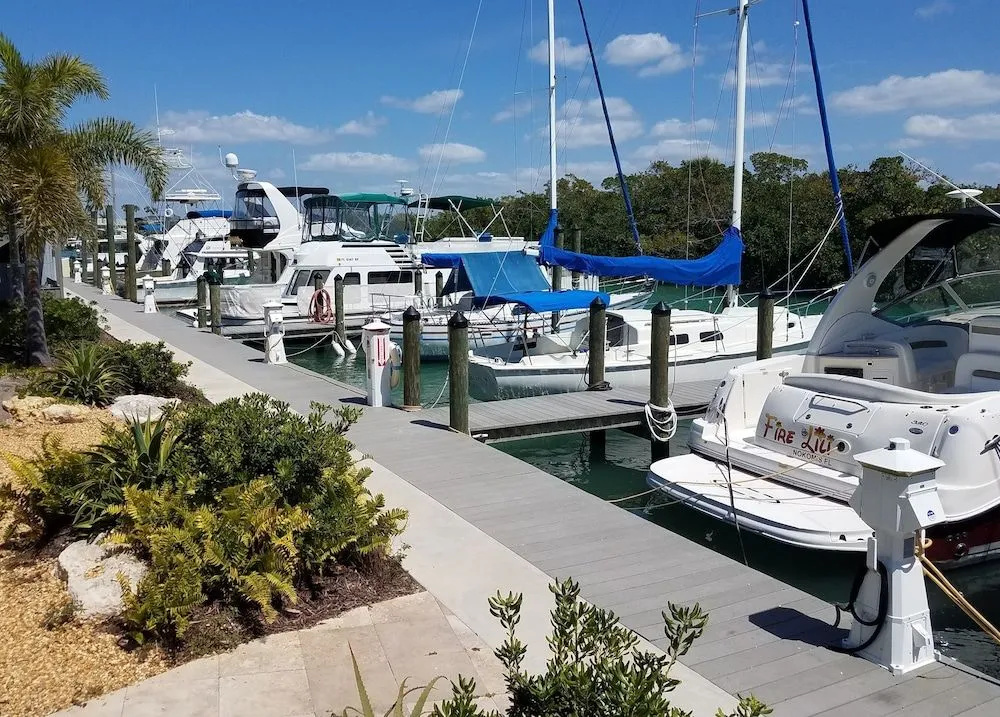 Escape Coastal Resort on Casey Key