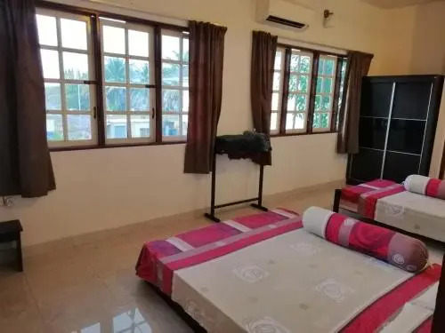Formula One Bed And Breakfast F1 Sepang Klia Klia2 Kuala Lumpur International Airport Transit