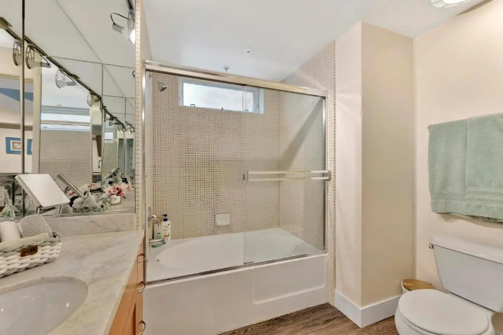 1 Luxury Apartment