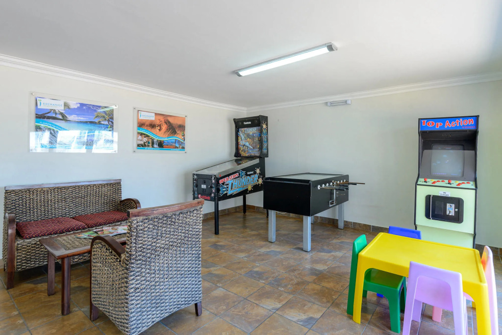 Table View Villas