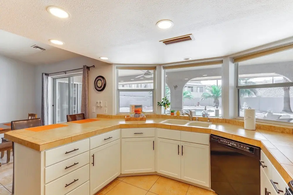 Lake Havasu Home - 2 Mi From Main Launch Ramp!