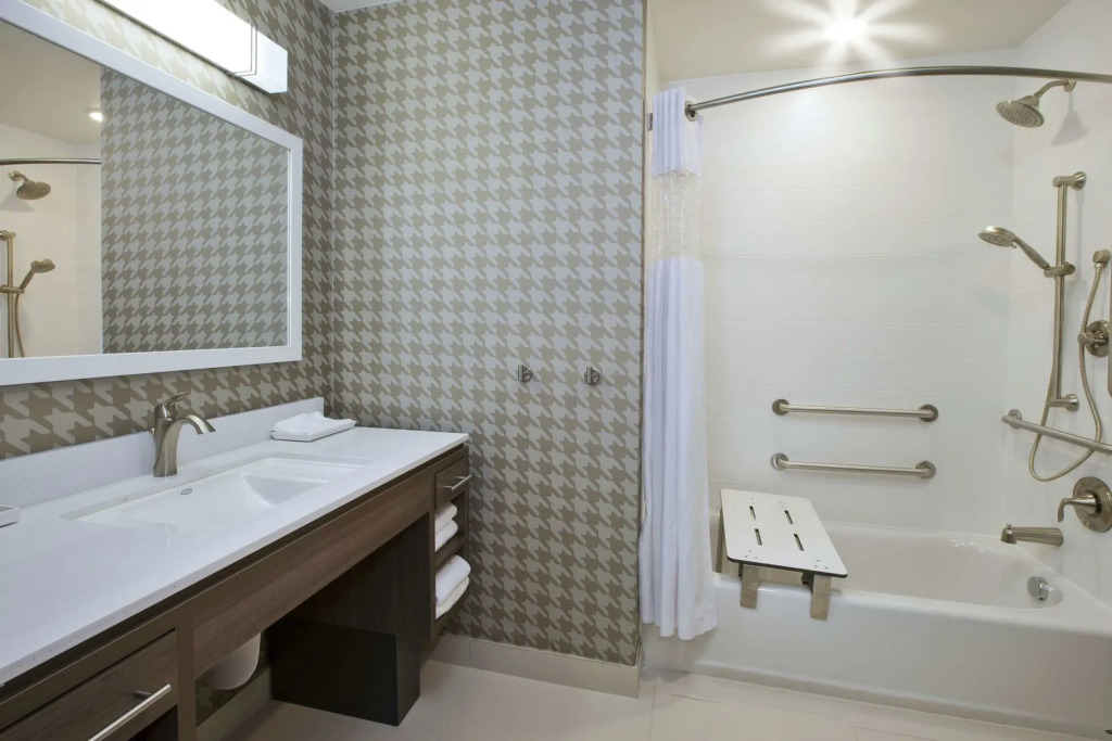 Home2 Suites By Hilton West Bloomfield, Mi