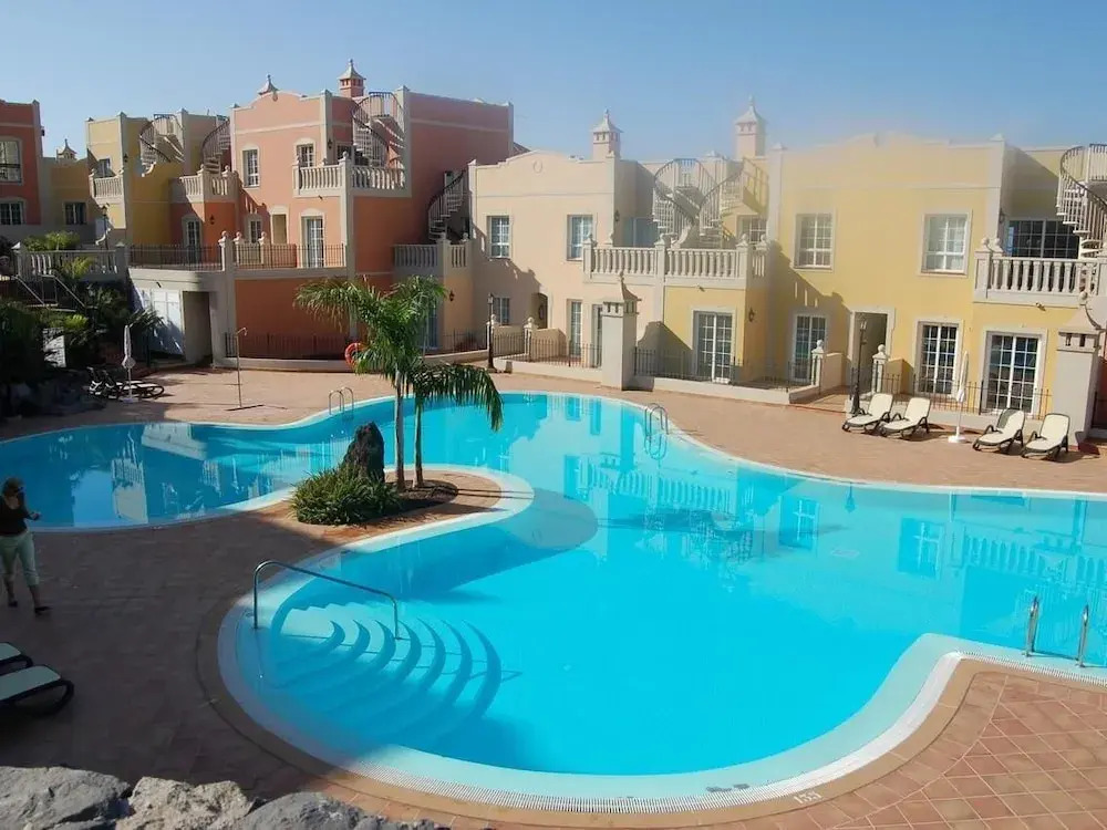 Elegant Palm Mar Apartment
