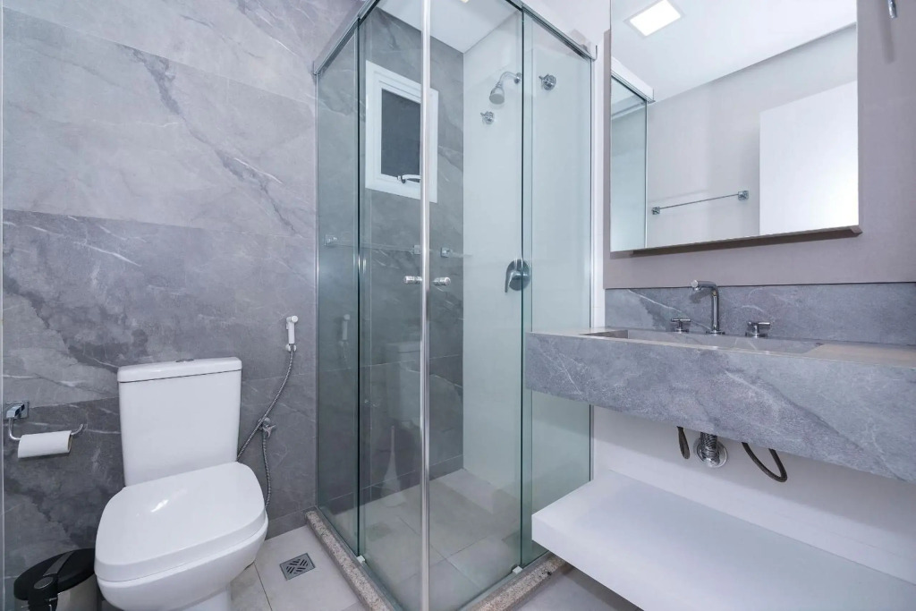 Porto Madero 201 - Apartamento no centro de Bombinhas - Rooftop com piscina e academia - À poucos metros da praia