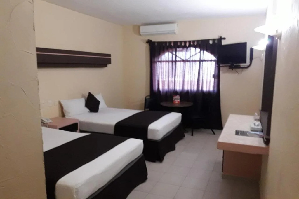 Hotel Miramar Inn