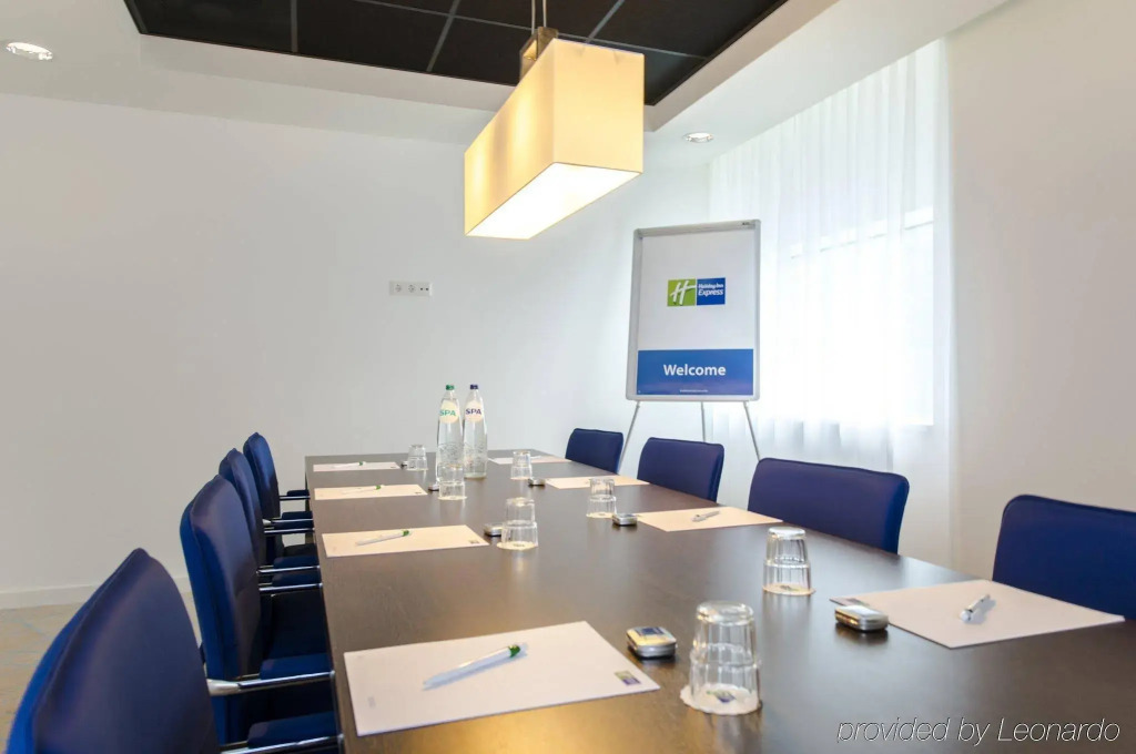 Holiday Inn Express Rotterdam - Central Station by IHG