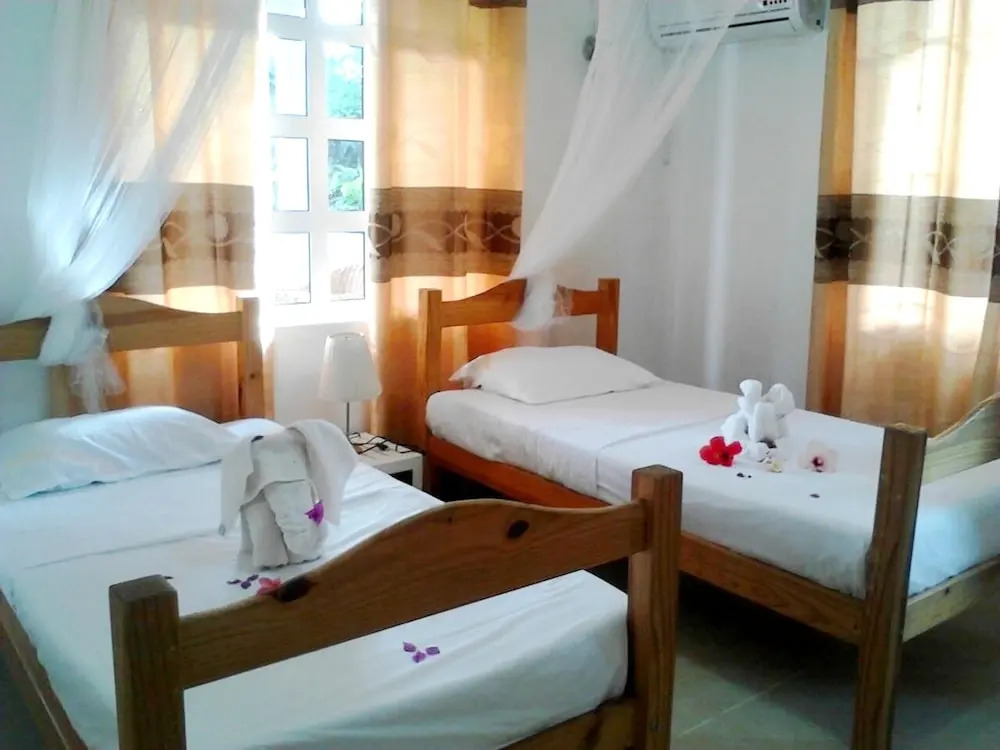 Spacious House in Pointe aux Piments with Shared Pool