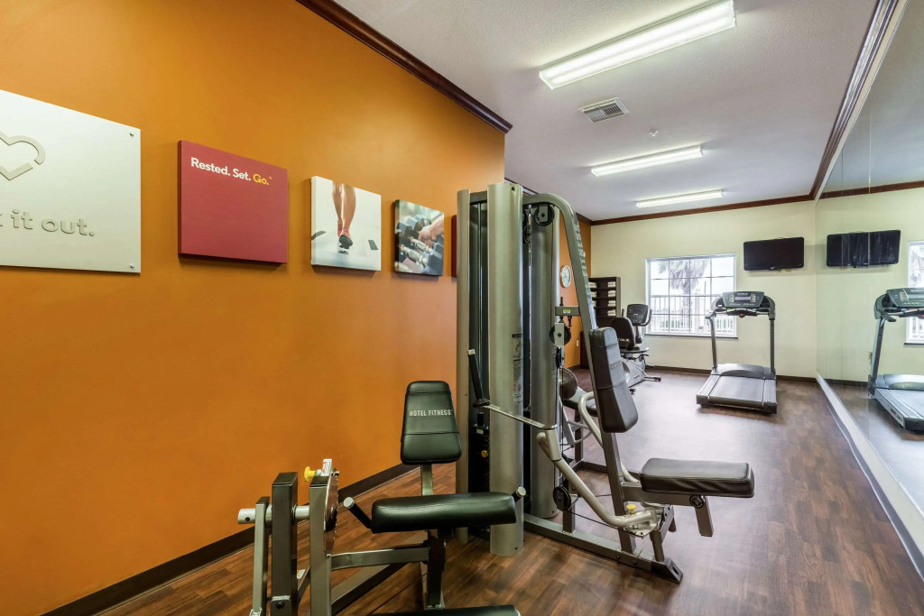 Comfort Suites Galveston Cruise Port Area - Beachside