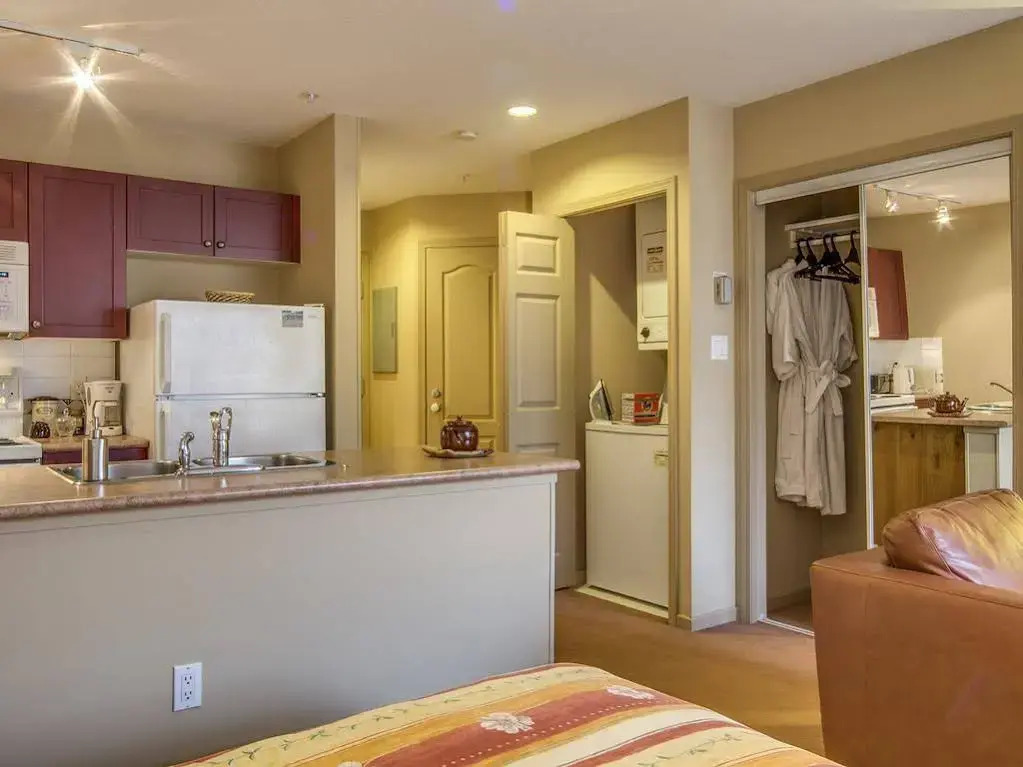 Town Plaza Suites by Golden Dreams
