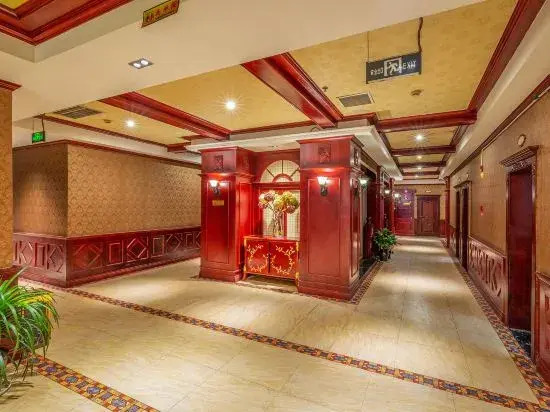 Zhufangzi Cinema Hotel (Anyue Beimenkou)