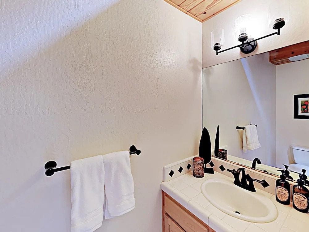 7670 Tahoe Vista - 3 Br Home