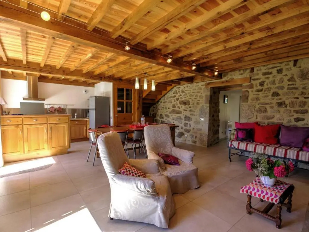 Gîte La Liesse avec 4 chambres, cheminée, jardin et animaux acceptés - FR-1-496-44
